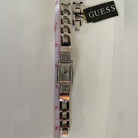 Guess Gemini Watch. Never worn before. - Picture 3 of 5